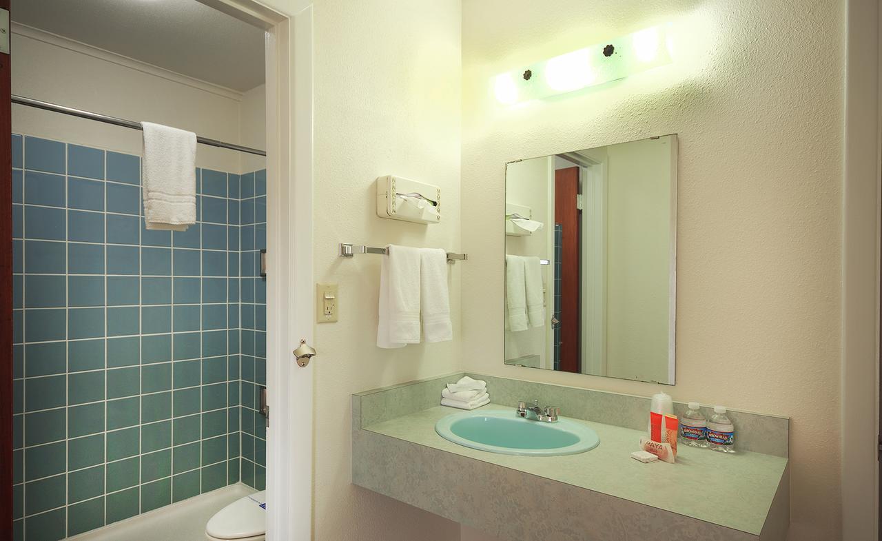 Roadrunner Lodge Motel Tucumcari Bagian luar foto