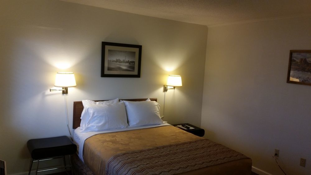Roadrunner Lodge Motel Tucumcari Bagian luar foto